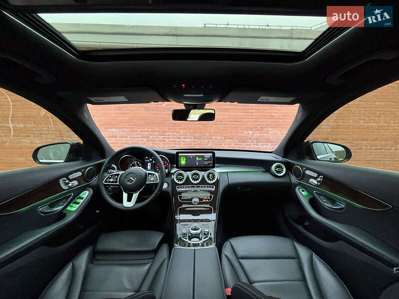 Седан Mercedes-Benz C-Class 2018 в Киеве
