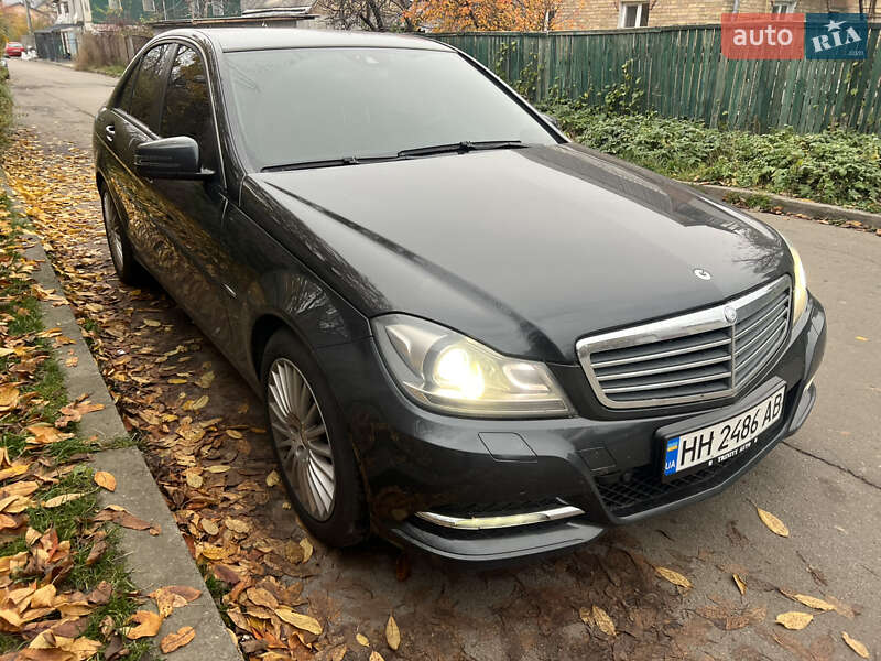 Седан Mercedes-Benz C-Class 2012 в Киеве фото 7 Седан Mercedes-Benz C-Class 2012 в Киеве