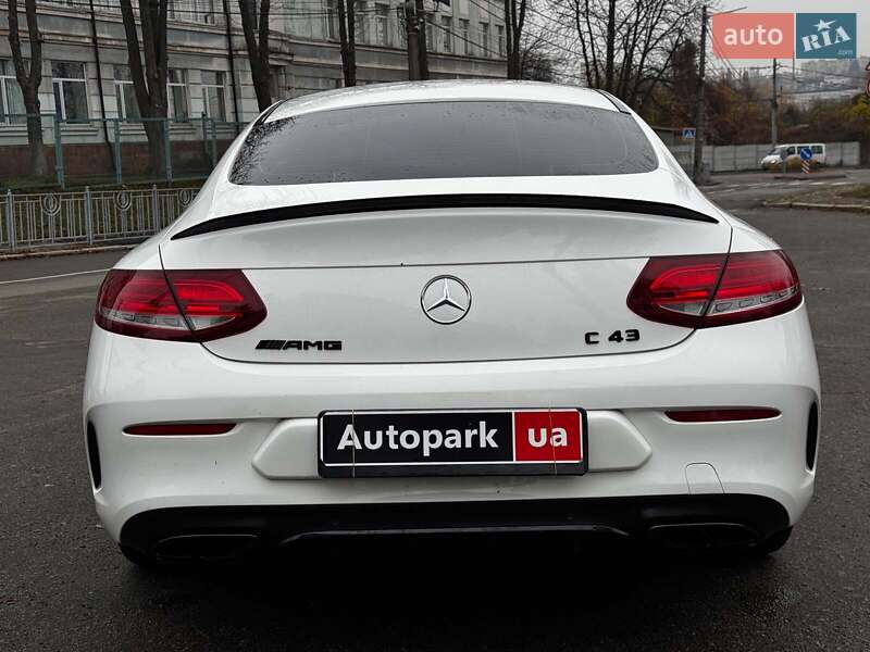 Купе Mercedes-Benz C-Class 2016 в Києві