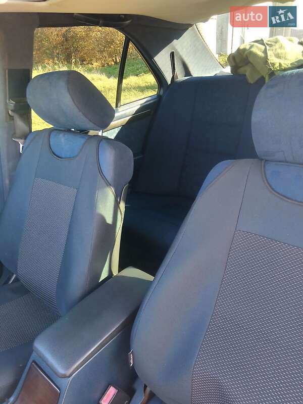 Седан Mercedes-Benz C-Class 1995 в Яворові фото 3 Седан Mercedes-Benz C-Class 1995 в Яворові
