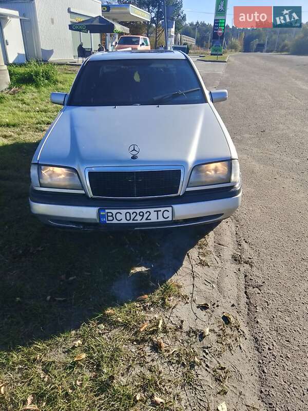 Mercedes-Benz C-Class 1995