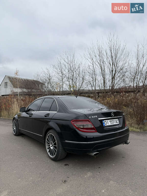 Седан Mercedes-Benz C-Class 2007 в Ровно