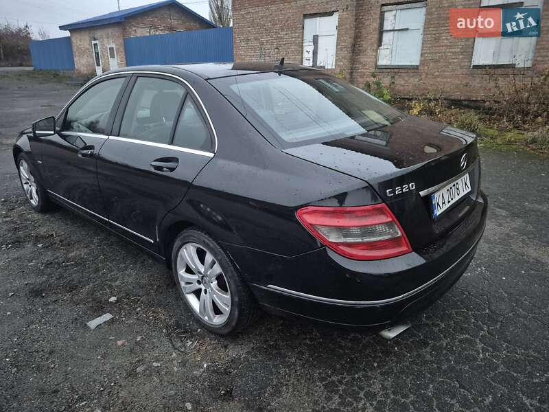 Седан Mercedes-Benz C-Class 2010 в Бердичеві
