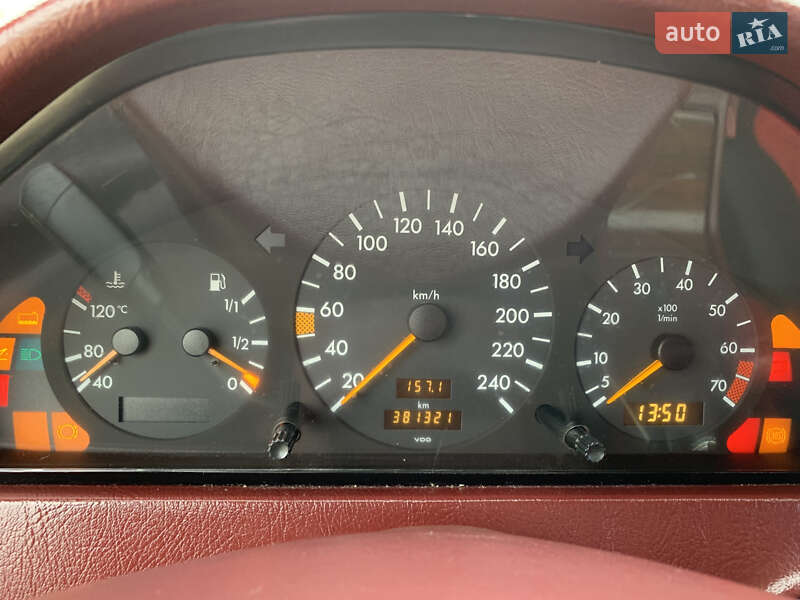 Седан Mercedes-Benz C-Class 1993 в Каменке-Бугской