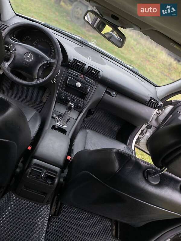 Універсал Mercedes-Benz C-Class 2001 в Рівному фото 5 Універсал Mercedes-Benz C-Class 2001 в Рівному