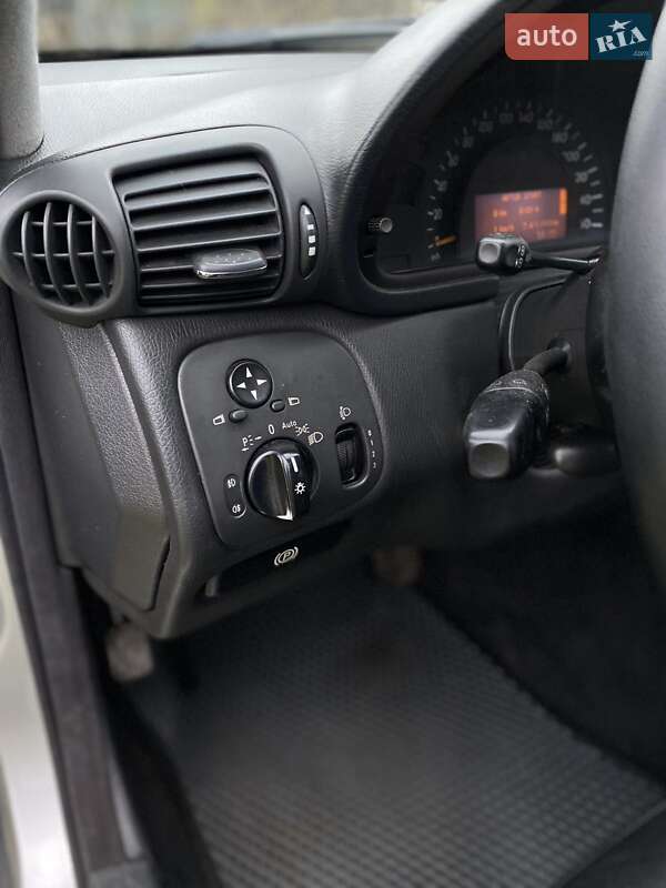 Універсал Mercedes-Benz C-Class 2001 в Рівному фото 12 Універсал Mercedes-Benz C-Class 2001 в Рівному