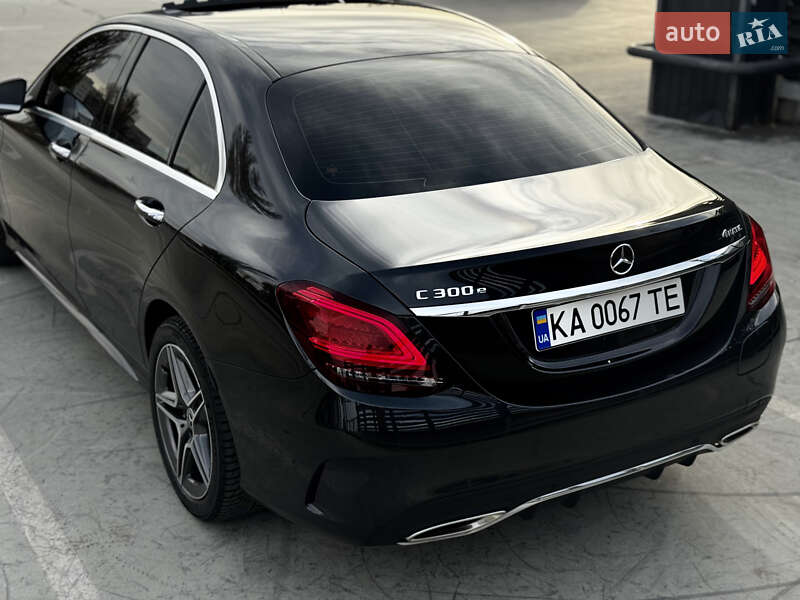 Седан Mercedes-Benz C-Class 2020 в Києві фото 36 Седан Mercedes-Benz C-Class 2020 в Києві