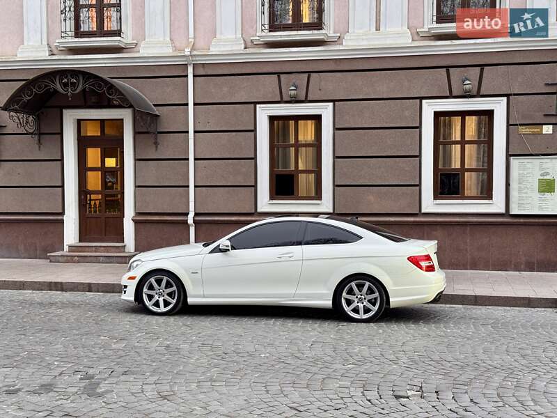 Седан Mercedes-Benz C-Class 2012 в Киеве фото 31 Седан Mercedes-Benz C-Class 2012 в Киеве