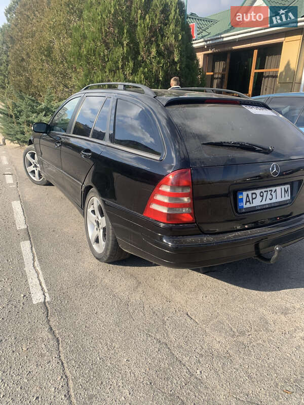 Універсал Mercedes-Benz C-Class 2003 в Запоріжжі фото 3 Універсал Mercedes-Benz C-Class 2003 в Запоріжжі