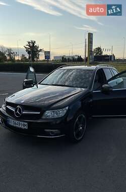 Універсал Mercedes-Benz C-Class 2009 в Києві