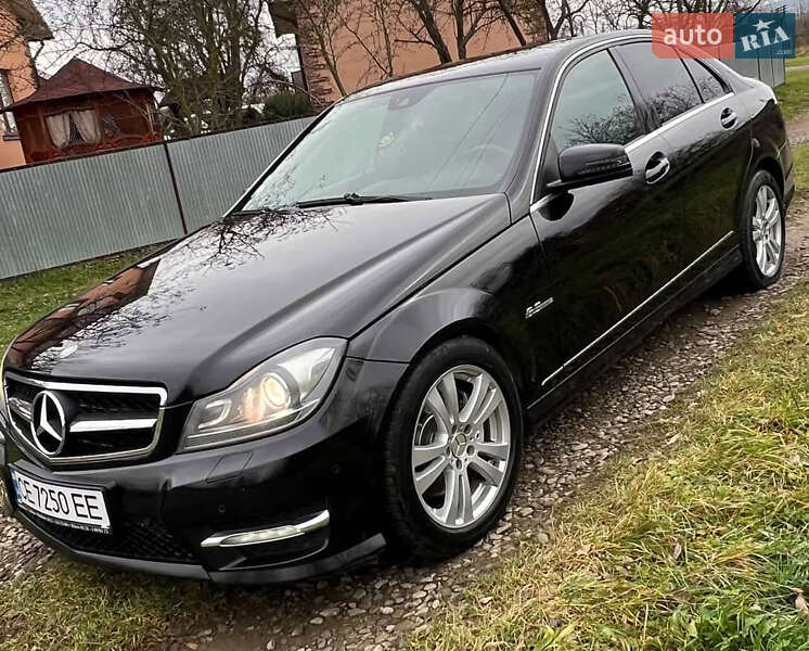 Седан Mercedes-Benz C-Class 2011 в Старих Бросківцях фото 2 Седан Mercedes-Benz C-Class 2011 в Старих Бросківцях