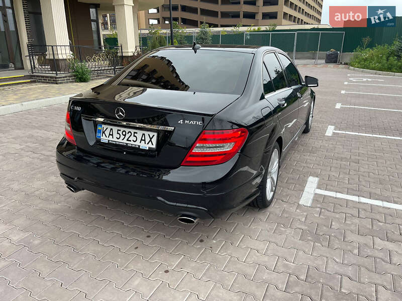 Седан Mercedes-Benz C-Class 2011 в Києві
