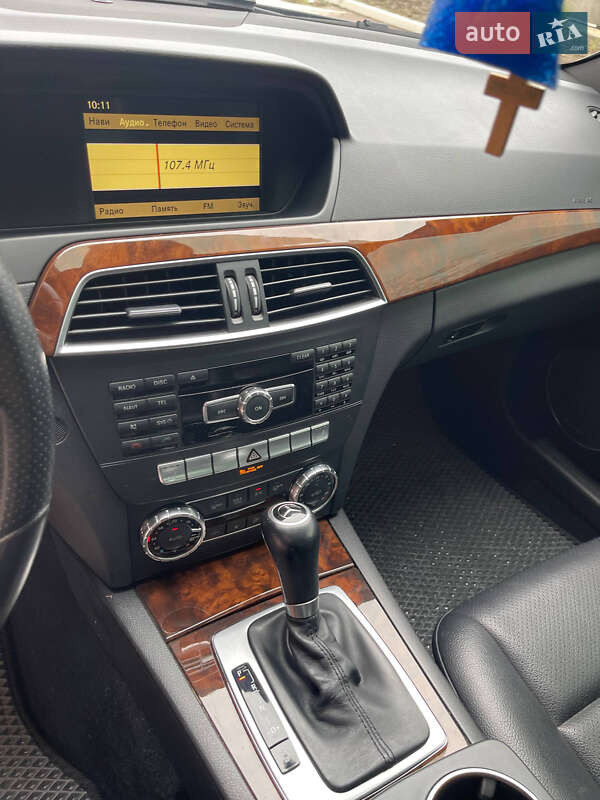 Седан Mercedes-Benz C-Class 2011 в Києві