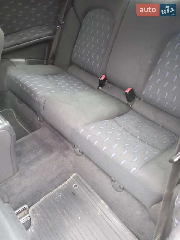 Купе Mercedes-Benz C-Class 2001 в Ужгороді фото 7 Купе Mercedes-Benz C-Class 2001 в Ужгороді
