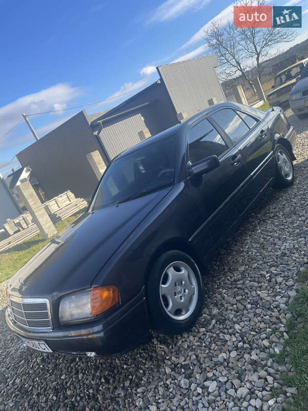 Mercedes-Benz C-Class 1995