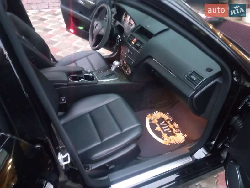 Седан Mercedes-Benz C-Class 2007 в Новомосковске фото 30 Седан Mercedes-Benz C-Class 2007 в Новомосковске