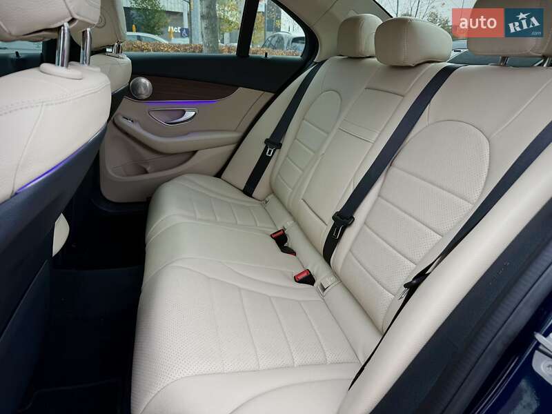 Седан Mercedes-Benz C-Class 2018 в Києві