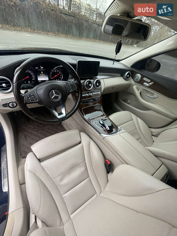 Седан Mercedes-Benz C-Class 2015 в Днепре