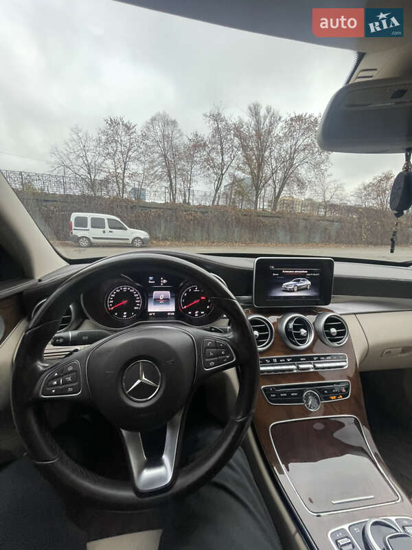 Седан Mercedes-Benz C-Class 2015 в Днепре