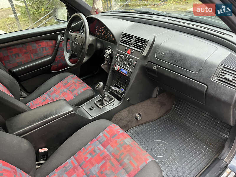 Седан Mercedes-Benz C-Class 1996 в Надворной фото 17 Седан Mercedes-Benz C-Class 1996 в Надворной