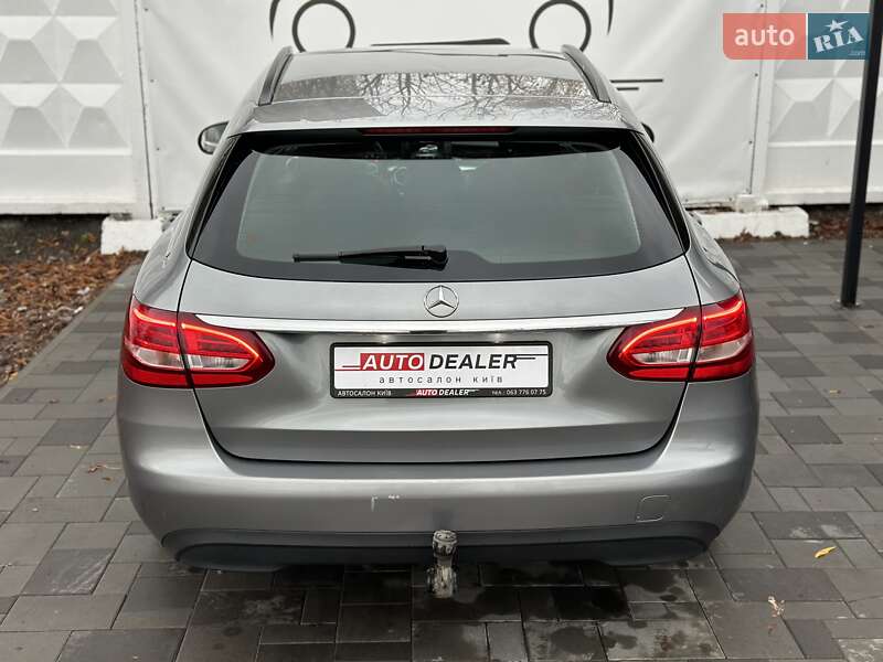 Універсал Mercedes-Benz C-Class 2015 в Києві фото 10 Універсал Mercedes-Benz C-Class 2015 в Києві