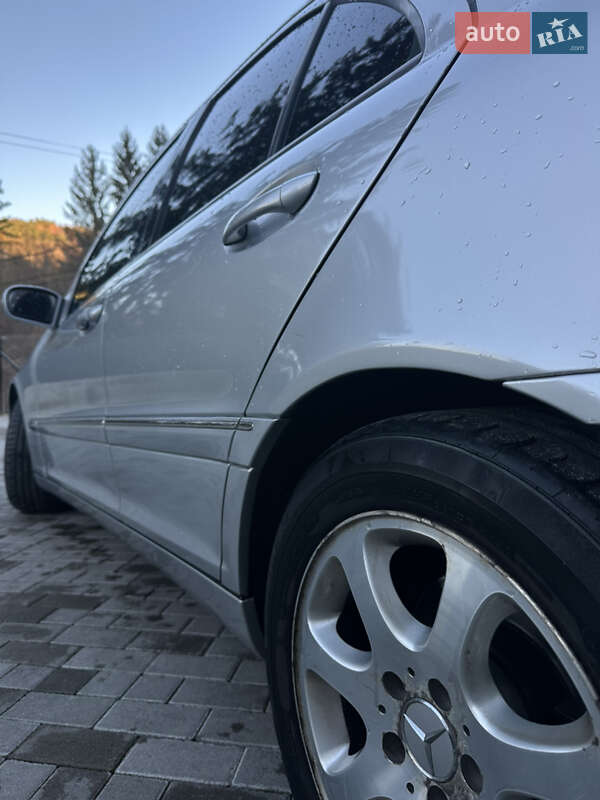 Седан Mercedes-Benz C-Class 2002 в Кременці