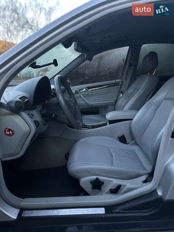 Седан Mercedes-Benz C-Class 2002 в Кременці