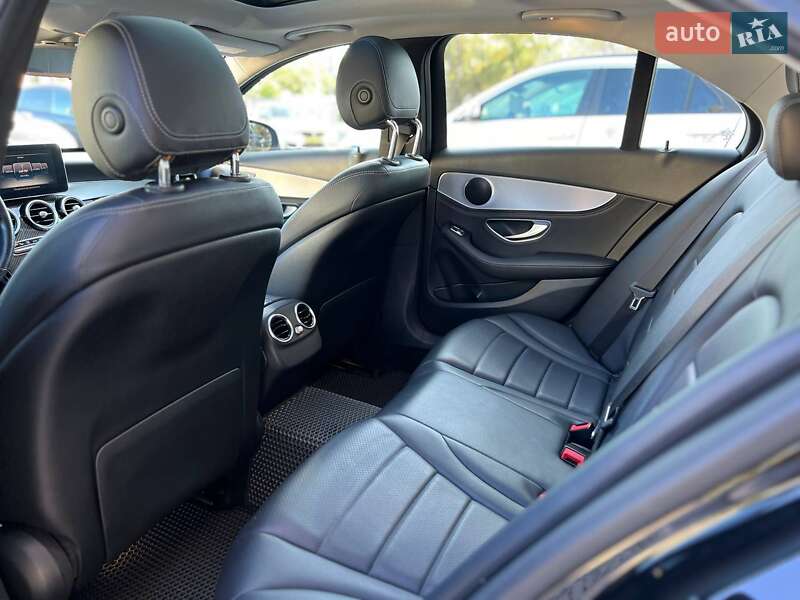 Седан Mercedes-Benz C-Class 2015 в Івано-Франківську