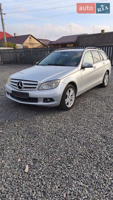 Универсал Mercedes-Benz C-Class 2010 в Рокитном фото 2 Универсал Mercedes-Benz C-Class 2010 в Рокитном