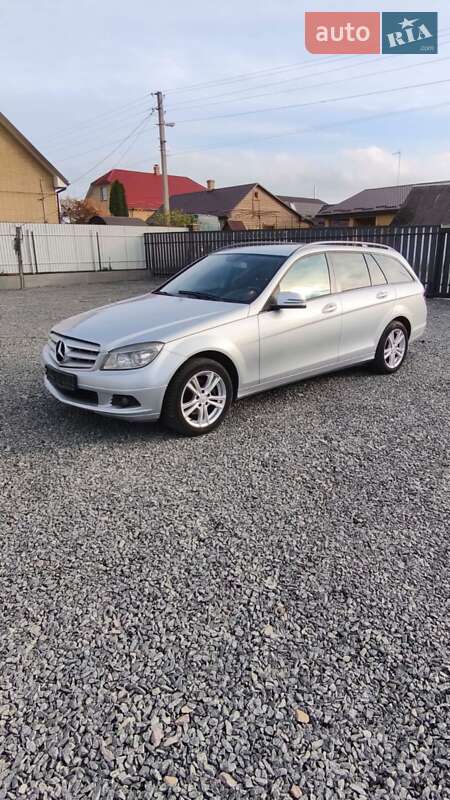 Универсал Mercedes-Benz C-Class 2010 в Рокитном фото Универсал Mercedes-Benz C-Class 2010 в Рокитном