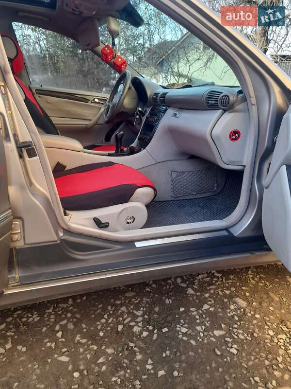 Седан Mercedes-Benz C-Class 2003 в Стрые фото 21 Седан Mercedes-Benz C-Class 2003 в Стрые