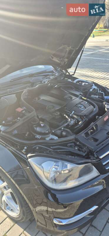 Седан Mercedes-Benz C-Class 2014 в Луцьку