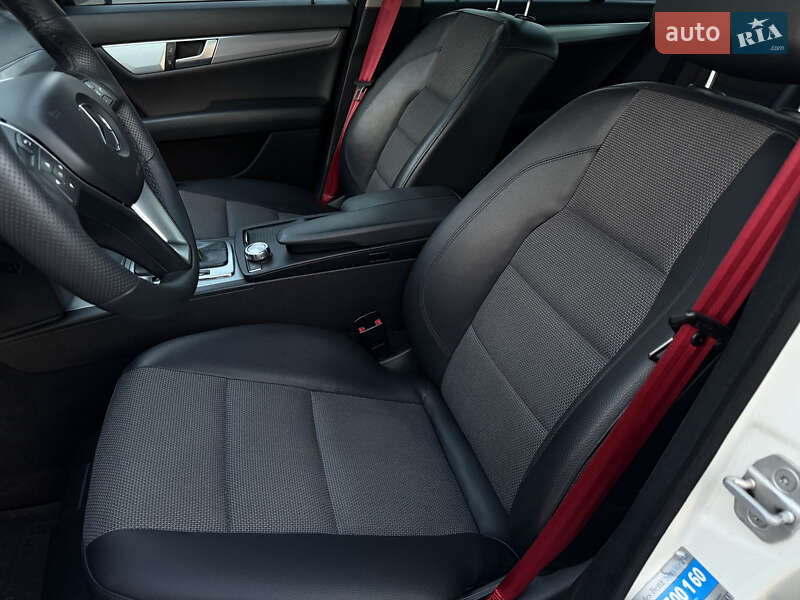 Седан Mercedes-Benz C-Class 2012 в Києві фото 8 Седан Mercedes-Benz C-Class 2012 в Києві