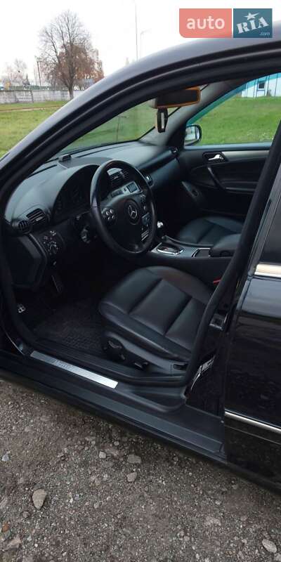 Седан Mercedes-Benz C-Class 2005 в Києві