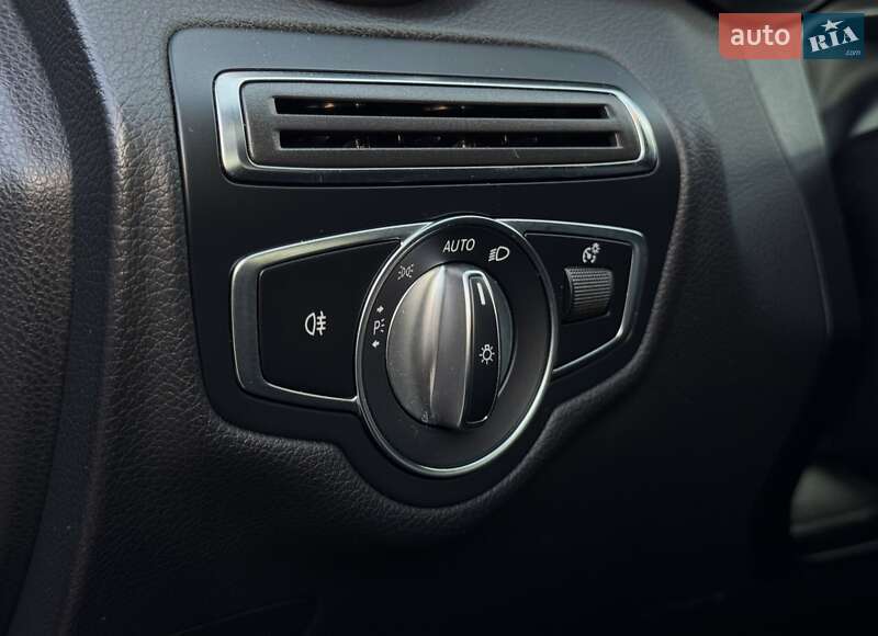 Седан Mercedes-Benz C-Class 2018 в Києві фото 21 Седан Mercedes-Benz C-Class 2018 в Києві