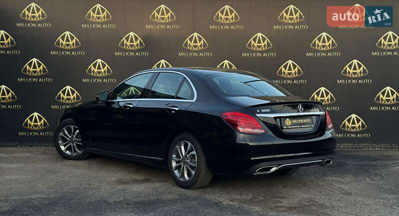 Седан Mercedes-Benz C-Class 2018 в Києві фото 4 Седан Mercedes-Benz C-Class 2018 в Києві