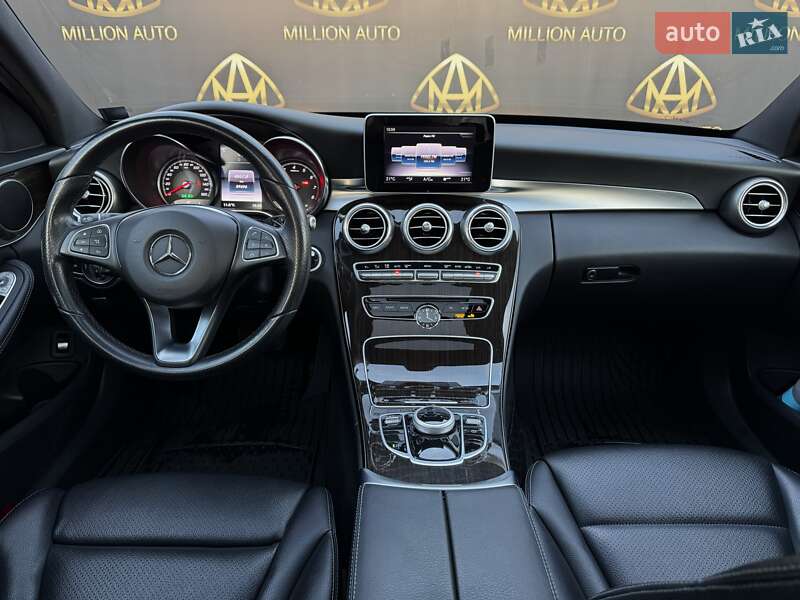 Седан Mercedes-Benz C-Class 2018 в Києві фото 18 Седан Mercedes-Benz C-Class 2018 в Києві