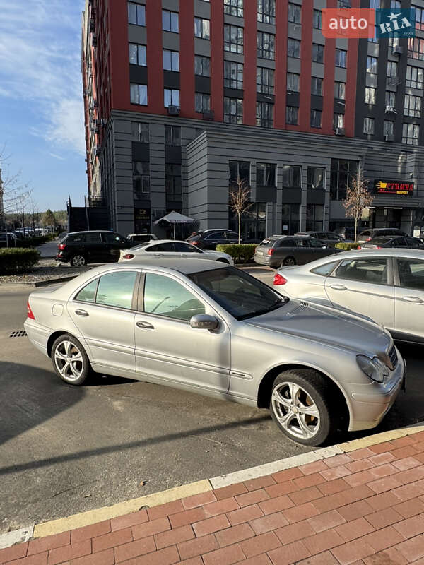 Mercedes-Benz C-Class 2003 Mercedes-Benz C-Class 2003