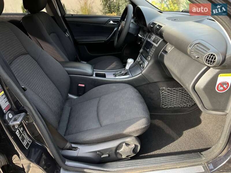 Седан Mercedes-Benz C-Class 2006 в Одессе фото 20 Седан Mercedes-Benz C-Class 2006 в Одессе