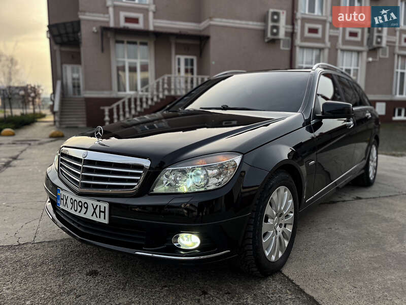 Mercedes-Benz C-Class 2011 Mercedes-Benz C-Class 2011