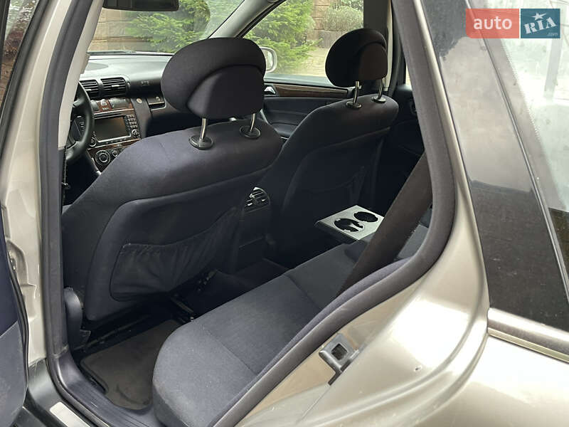 Універсал Mercedes-Benz C-Class 2004 в Луцьку фото 17 Універсал Mercedes-Benz C-Class 2004 в Луцьку