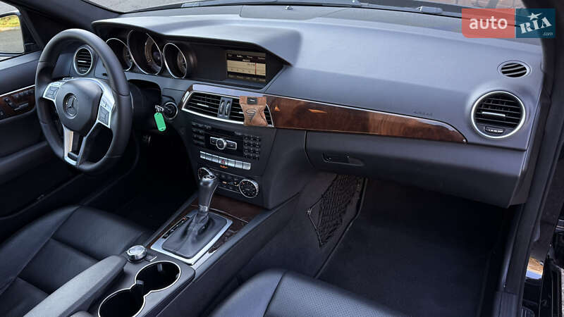 Седан Mercedes-Benz C-Class 2014 в Одесі фото 11 Седан Mercedes-Benz C-Class 2014 в Одесі