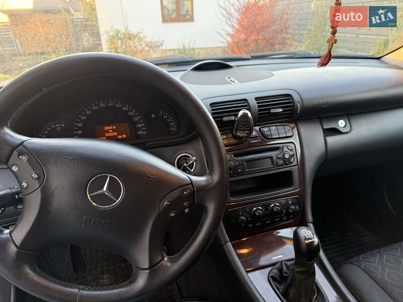 Седан Mercedes-Benz C-Class 2003 в Львові фото 14 Седан Mercedes-Benz C-Class 2003 в Львові