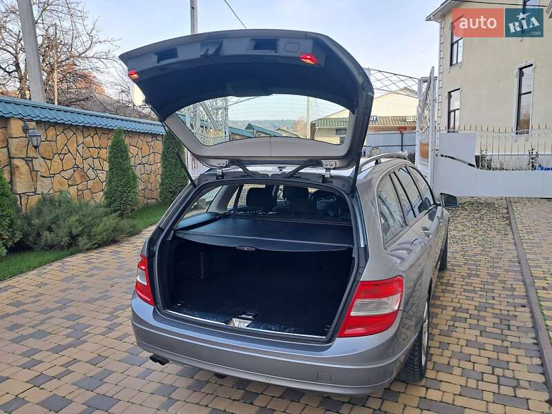 Универсал Mercedes-Benz C-Class 2008 в Могилев-Подольске