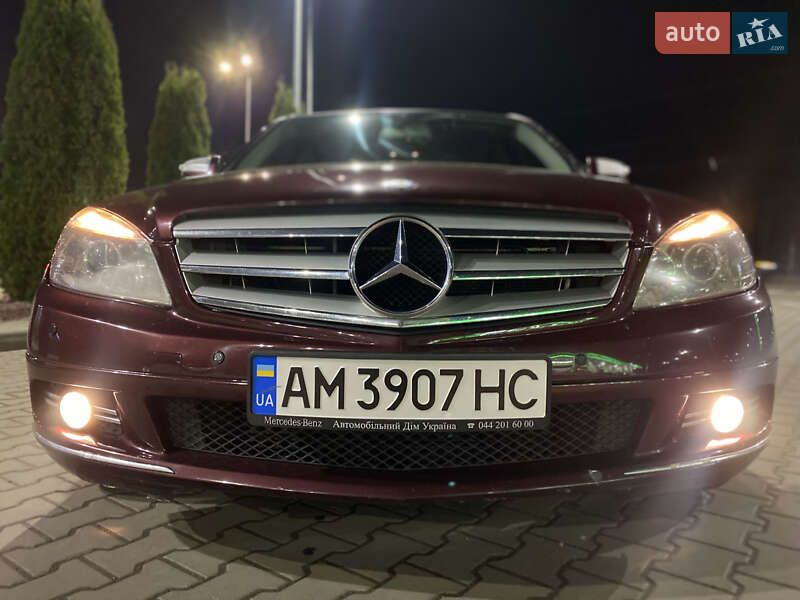 Седан Mercedes-Benz C-Class 2008 в Житомирі