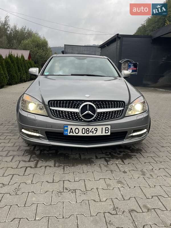 Mercedes-Benz C-Class 2007