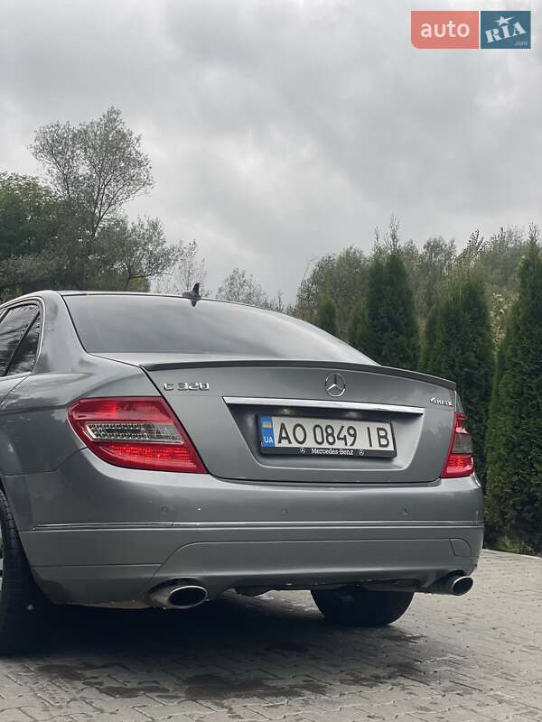 Седан Mercedes-Benz C-Class 2007 в Тячеве