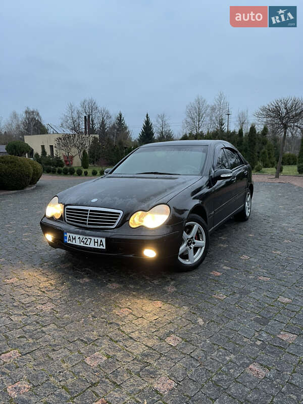 Mercedes-Benz C-Class 2003