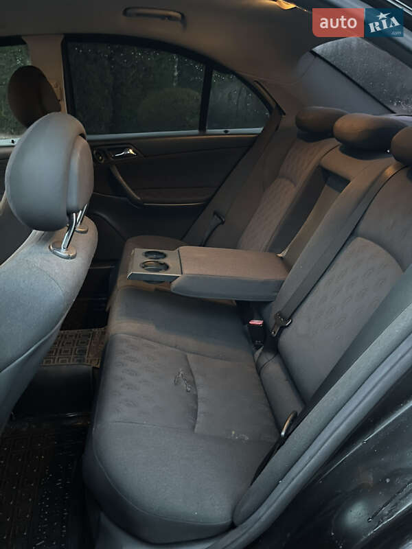 Седан Mercedes-Benz C-Class 2003 в Житомирі фото 23 Седан Mercedes-Benz C-Class 2003 в Житомирі