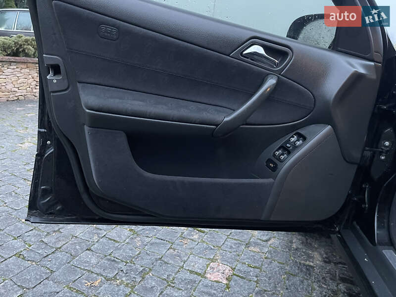 Седан Mercedes-Benz C-Class 2003 в Житомирі фото 32 Седан Mercedes-Benz C-Class 2003 в Житомирі
